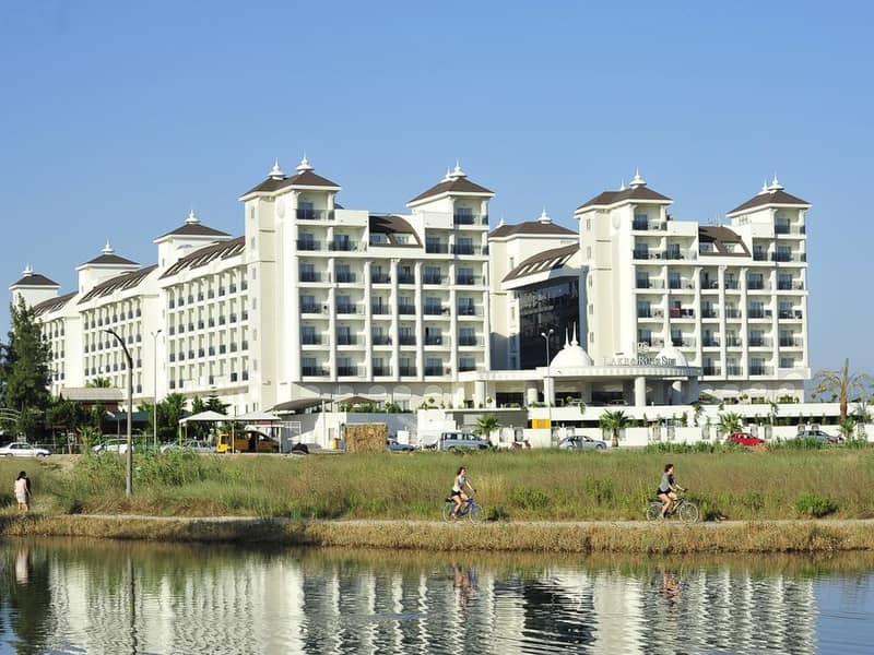 Hotel LAKE & RIVER SIDE HOTEL & SPA