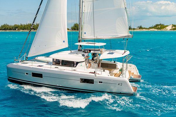 Lagoon 42 - AVENTUS - 3