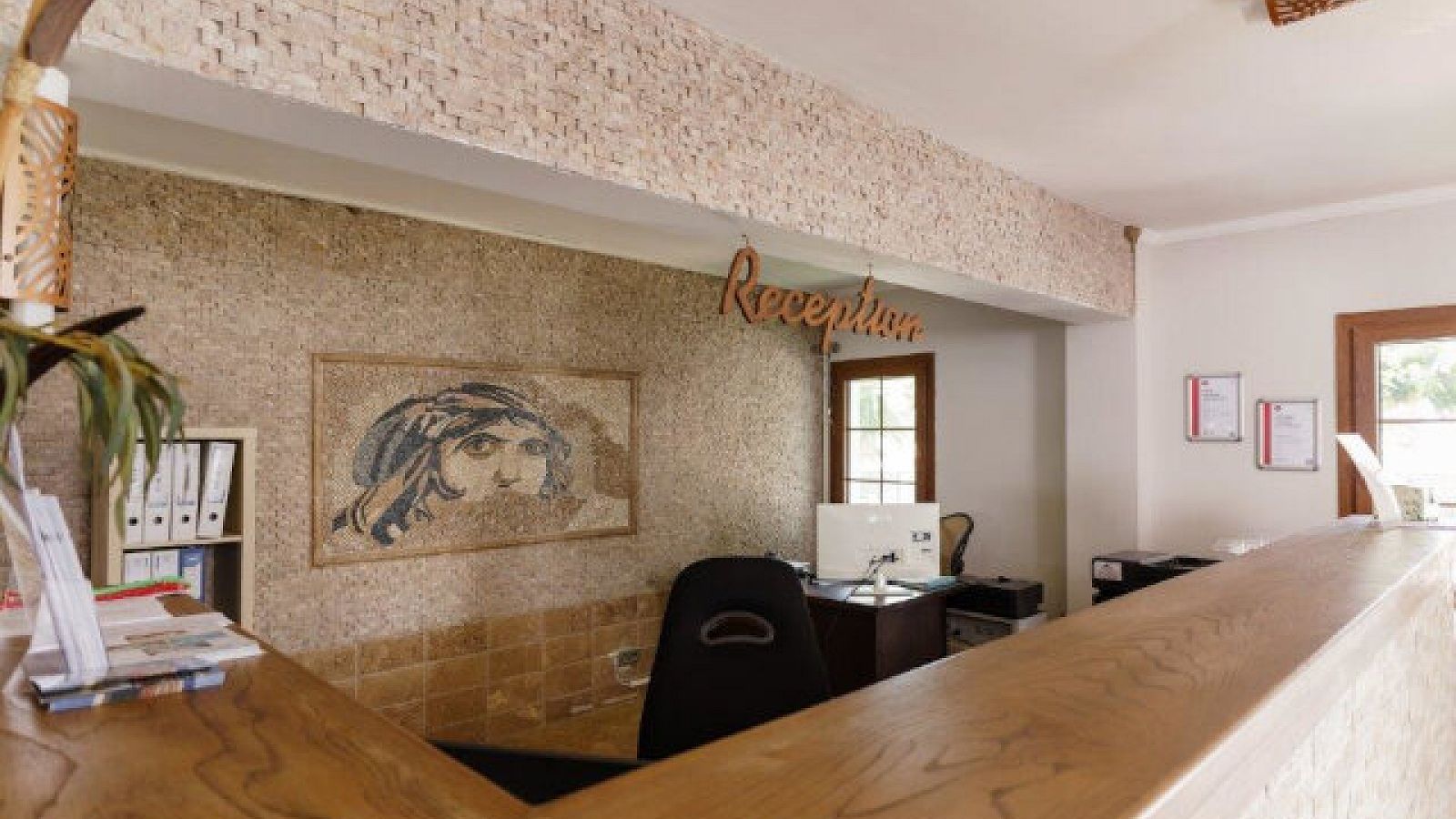 Hotel COSTA BITEZHAN