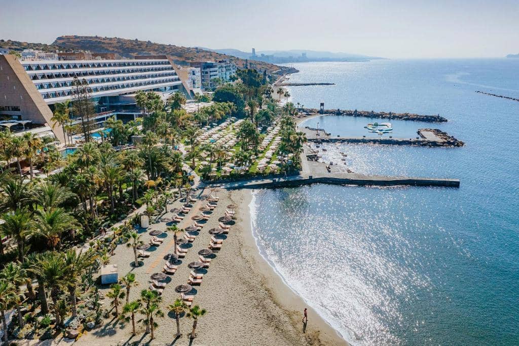 Hotel Amathus Beach Hotel