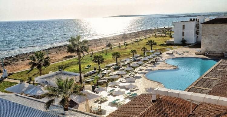 Hotel Pierre Anne Beach