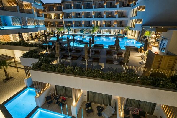 Hotel Akasha Beach Hotel & Spa