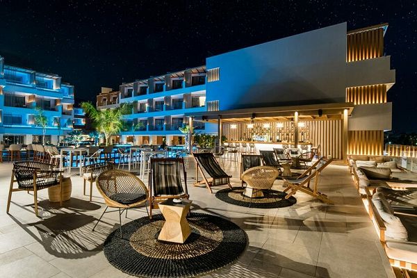 Hotel Akasha Beach Hotel & Spa