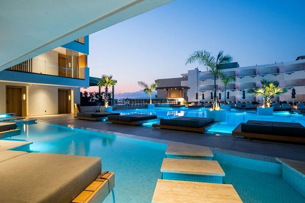Hotel Akasha Beach Hotel & Spa