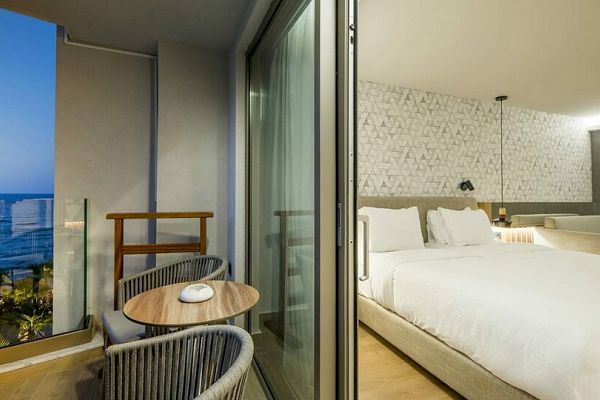 Hotel Akasha Beach Hotel & Spa