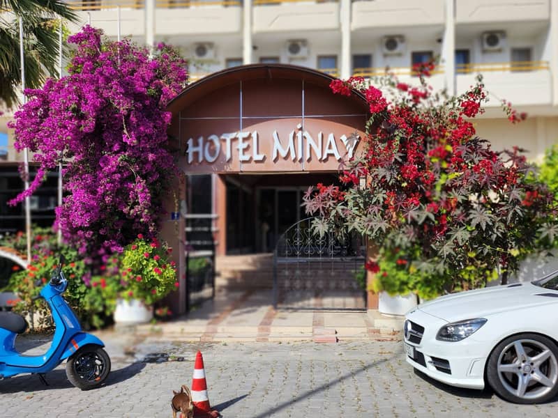 Hotel Minay Plus