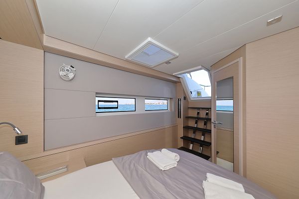 Lagoon 55 - CHAMPAGNE PLEASE - 8