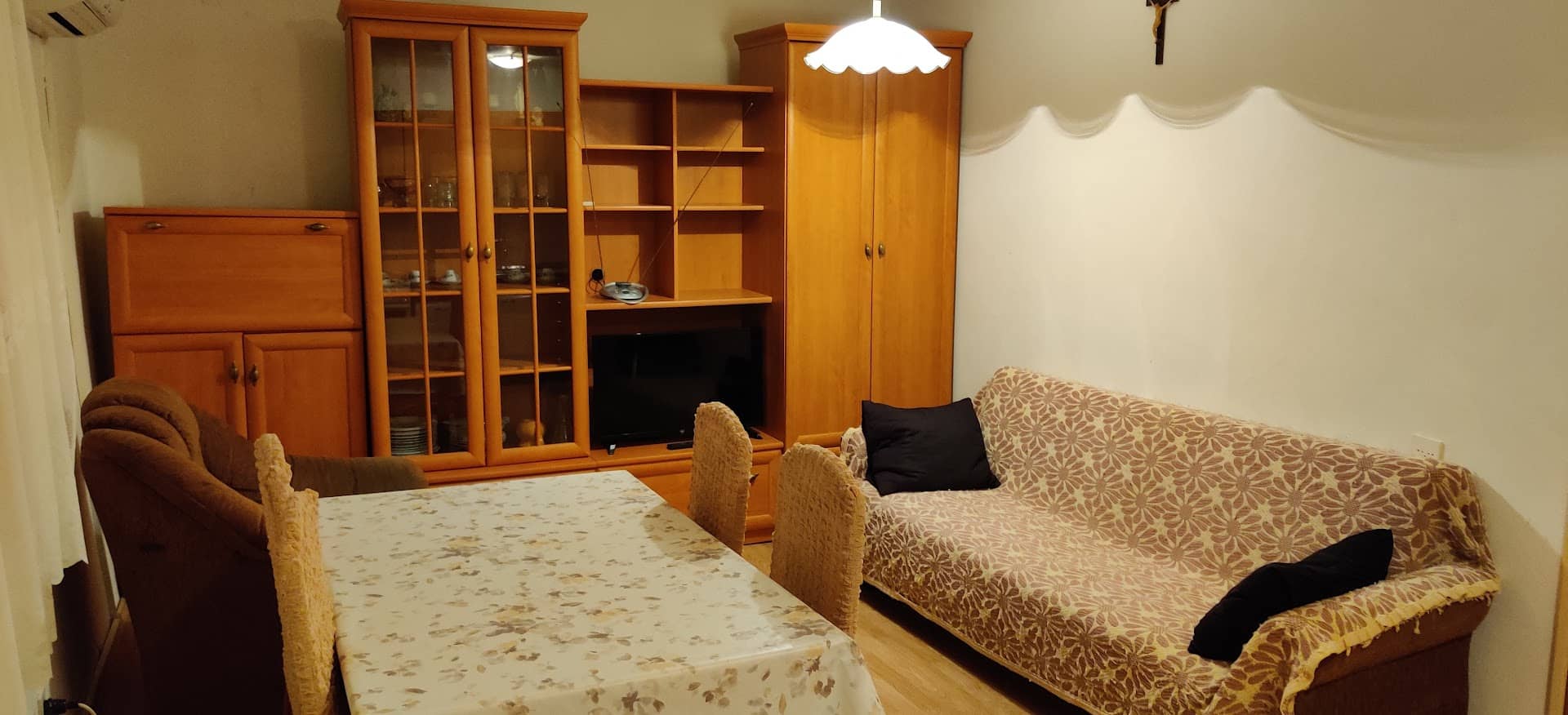 Smještaj za 4 do 5 radnika 1. slika