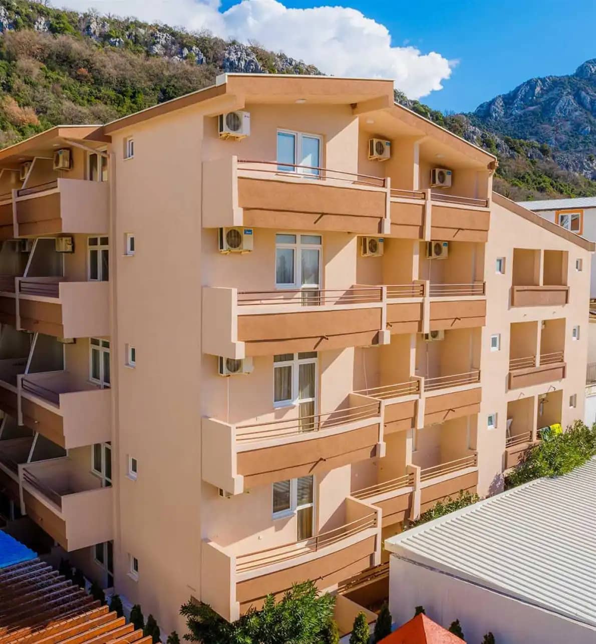 Hotel Studio Apartmani Lara