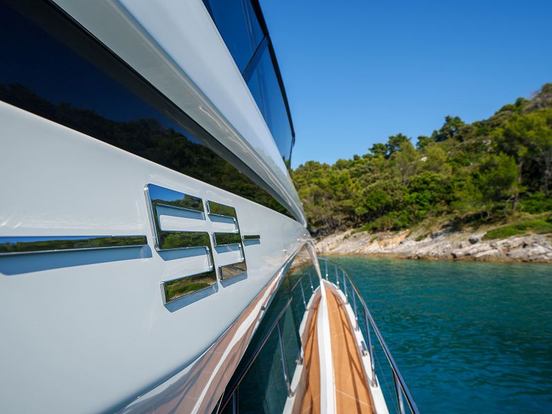 Azimut 53 Fly - White - 7
