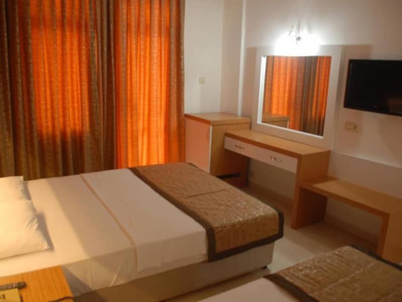Hotel DIAMORE HOTEL