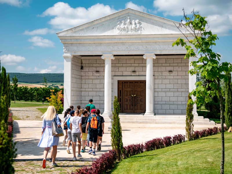 Family weekend at Historical Park and Neofit Rilski village 1. 