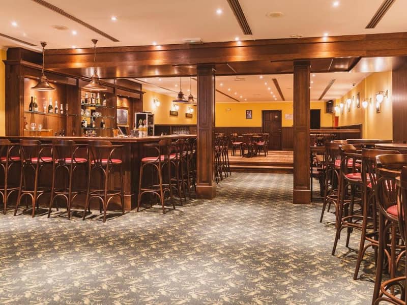 Hotel Ramada Hotel & Suites