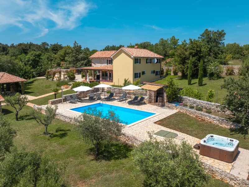 Villa Nina 1. 