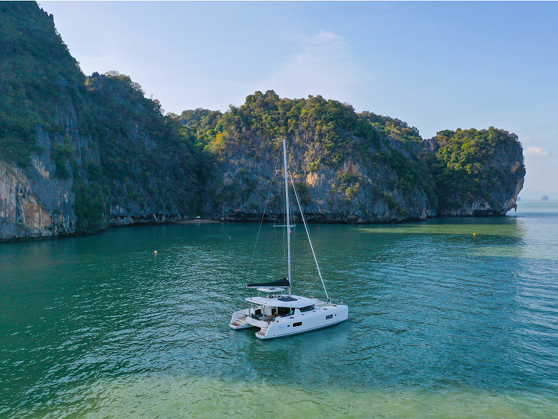 Lagoon 42 - SAX IV - 7