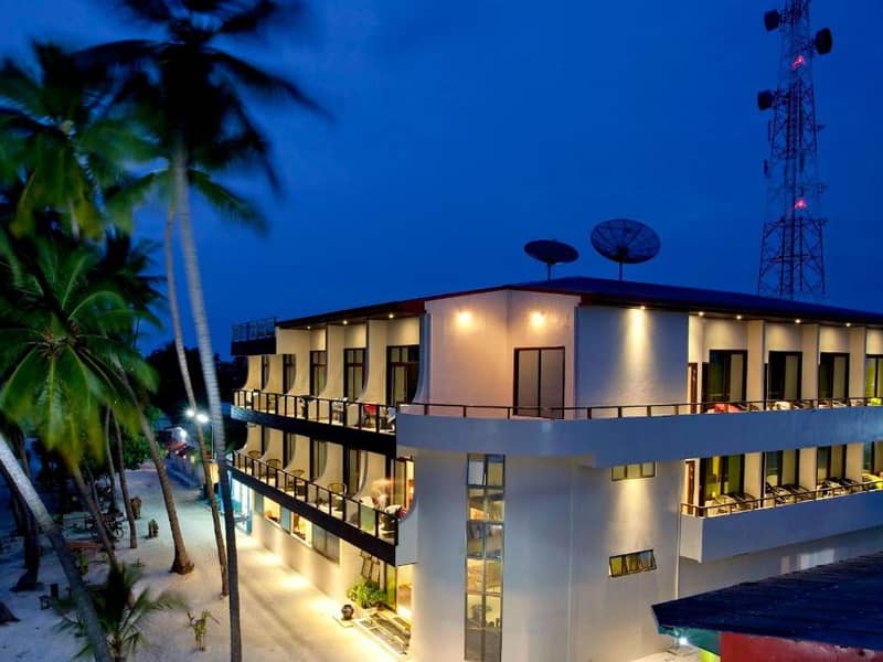 Hotel Kaani Beach hotel