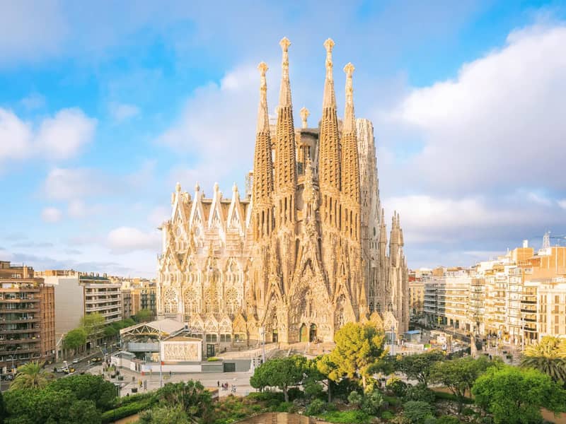 Putovanje Barselona 3 noći, Nova godina 2026 - AVION