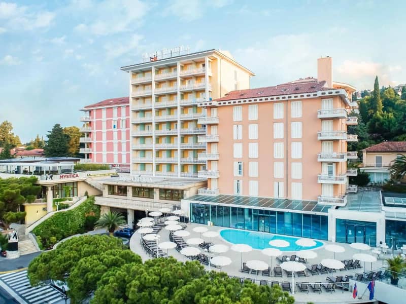Hotel RIVIERA Life Class
