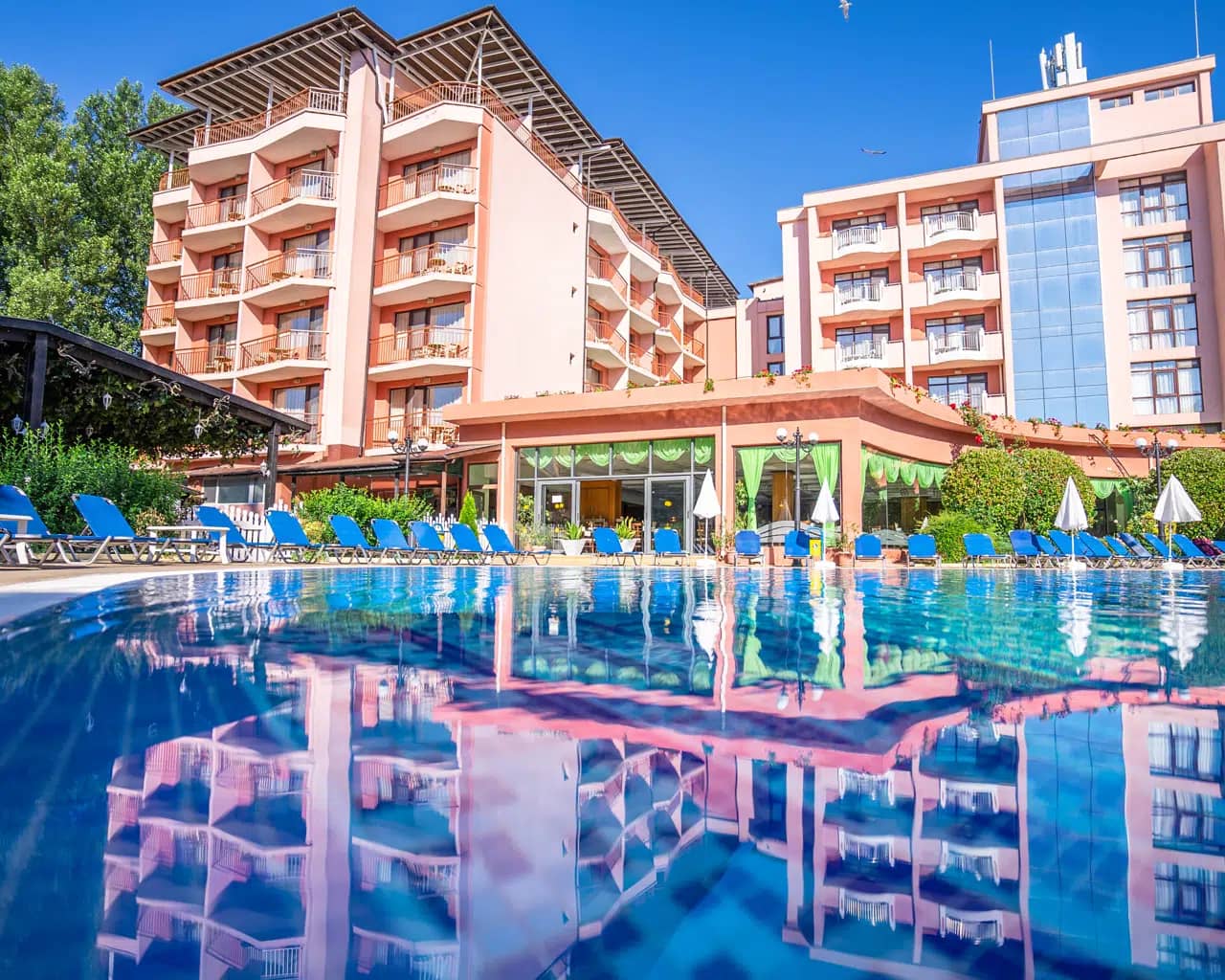 Hotel IZOLA PARADISE