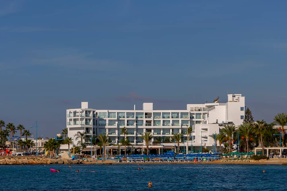 Hotel Limanaki Beach Hotel And Suites
