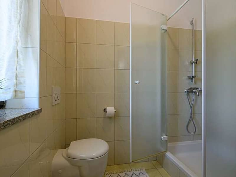 Smještaj za 5 do 8 radnika 15. slika