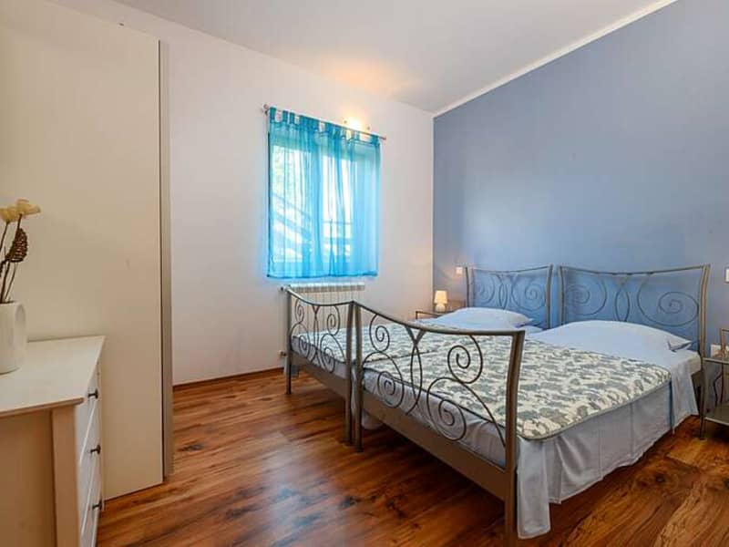 Smještaj za 5 do 8 radnika 10. slika