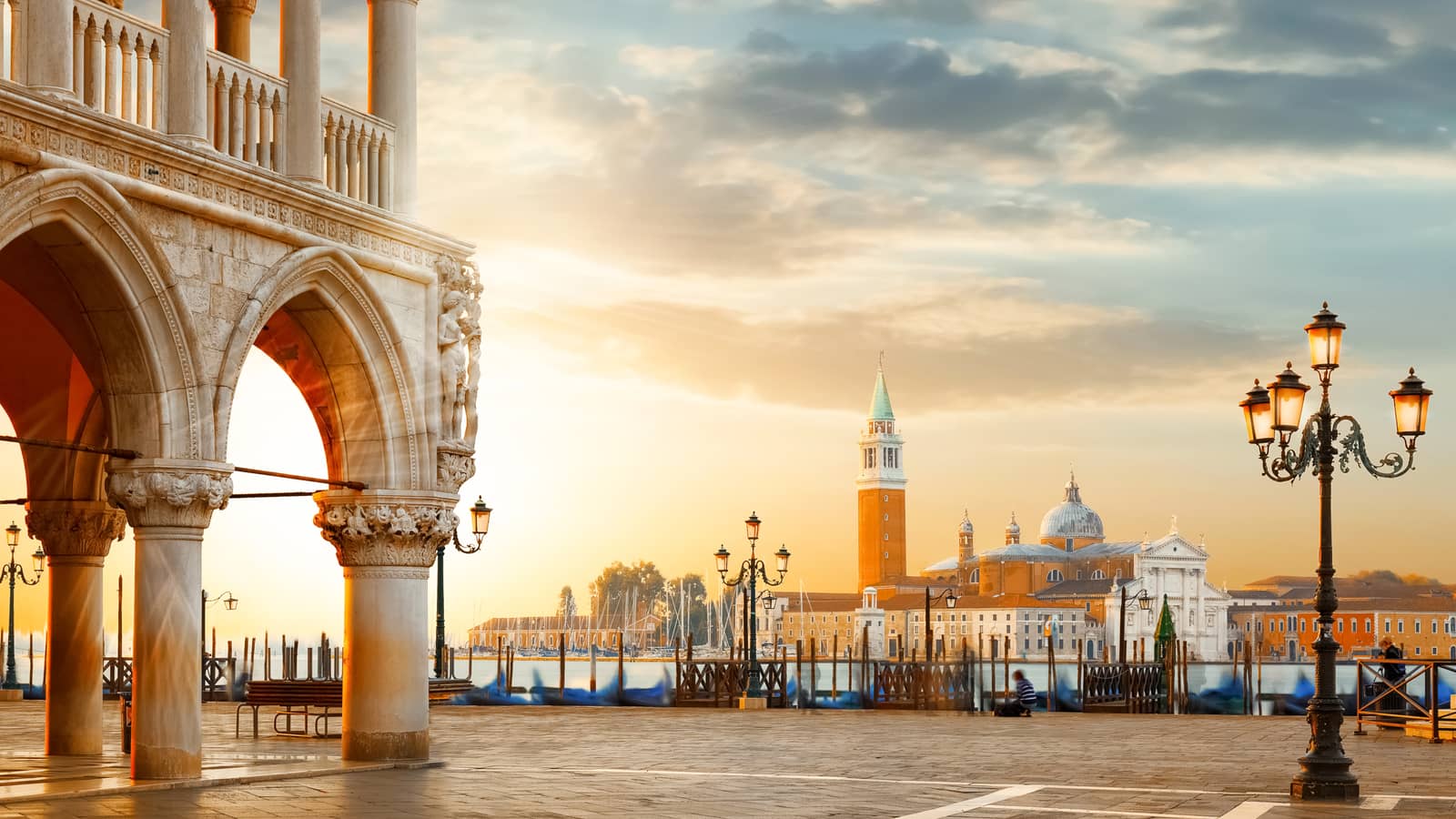 Putovanje Severna Italija - autobusom, 3 noći Dan državnosti