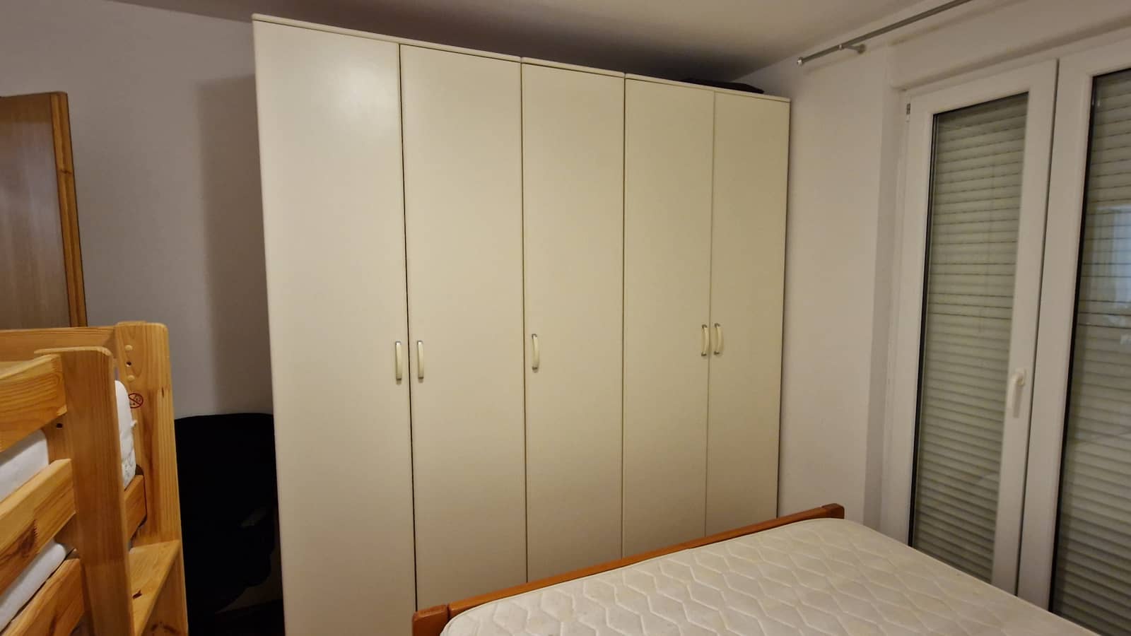 Apartment for 4 to 5 workers, 13 km from the center of Poreč. 5. image