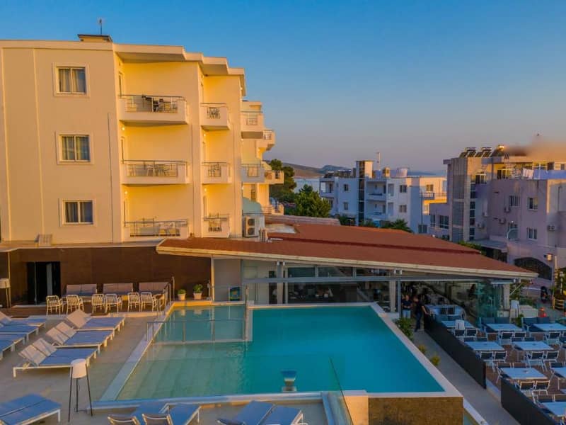Hotel Agimi & S