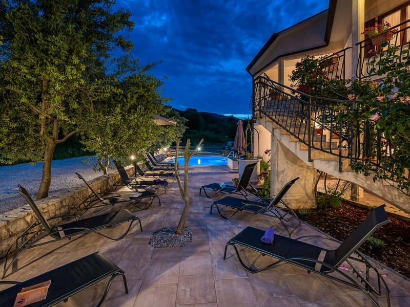 Ferienwohnung ILD93 (Marin apartments with swimming pool - Drenje) 2.