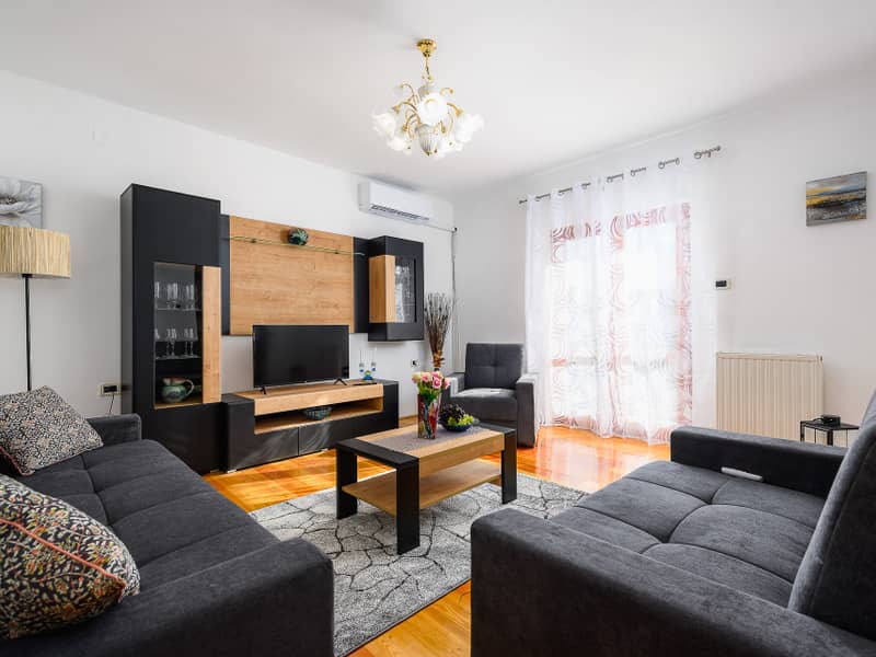 Haus ILP93 (Holiday House Azur with a private pool) 3.