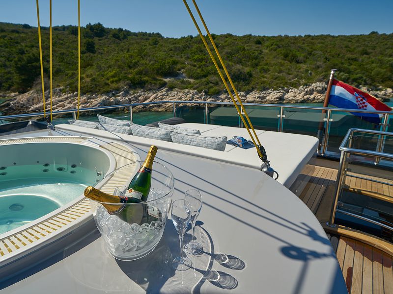 Luxury Sailing Yacht - Rara Avis - 4