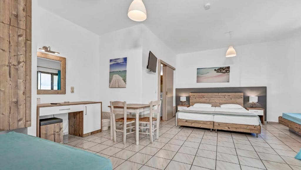 Hotel Almare Beach