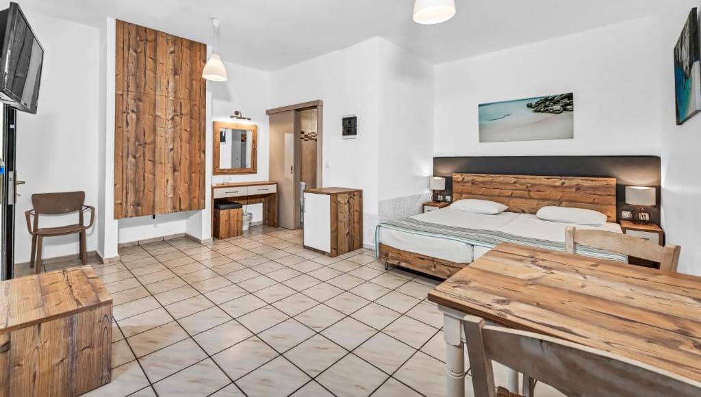 Hotel Almare Beach