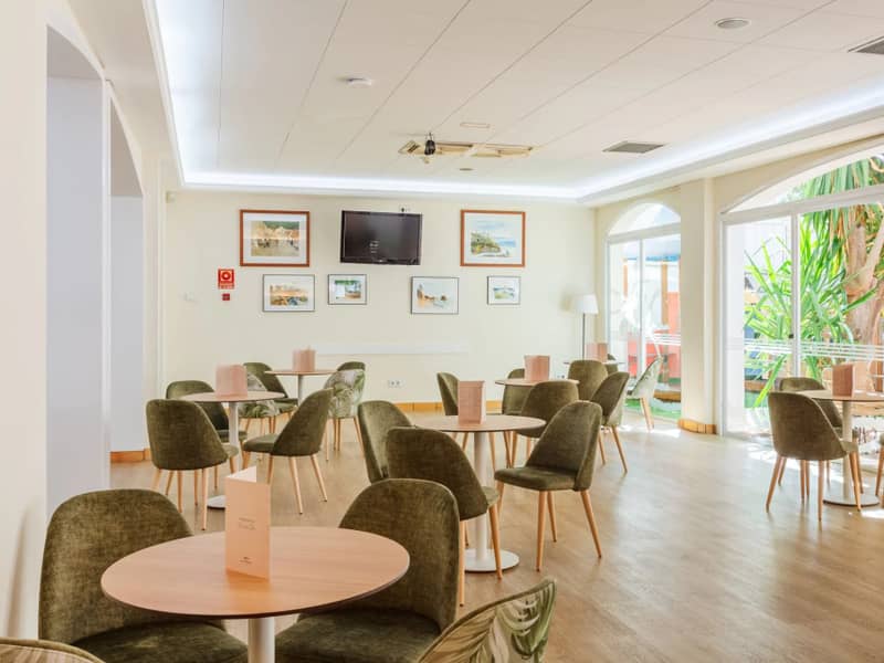 Hotel Dwo Les Palmeres