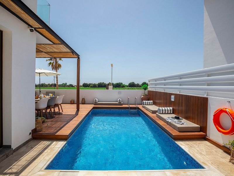 Hotel Chris Le Mare Luxury Villa