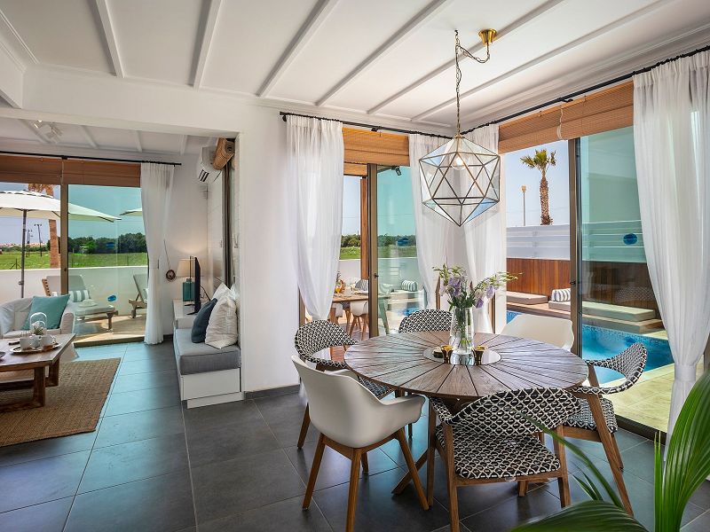 Hotel Chris Le Mare Luxury Villa