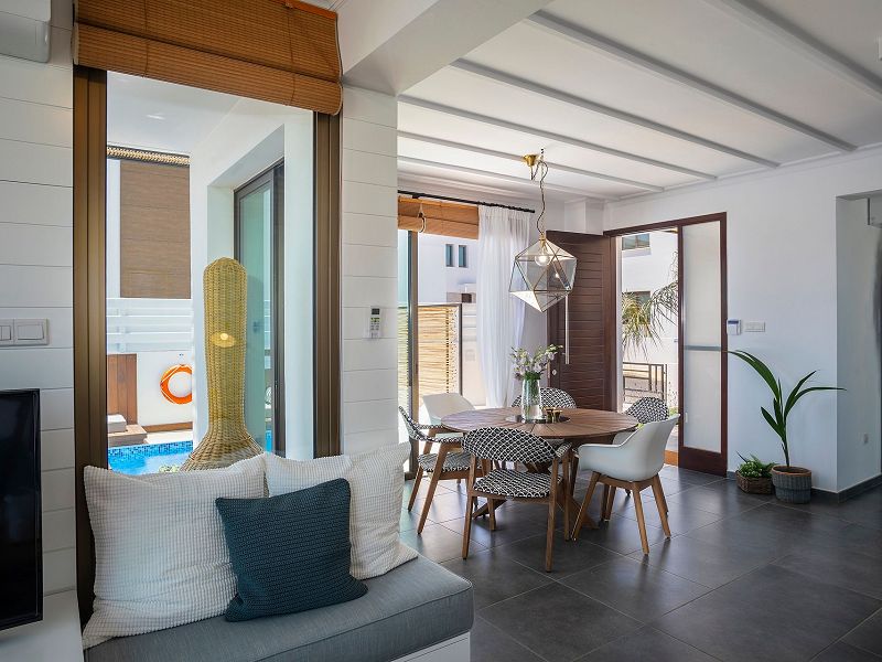 Hotel Chris Le Mare Luxury Villa