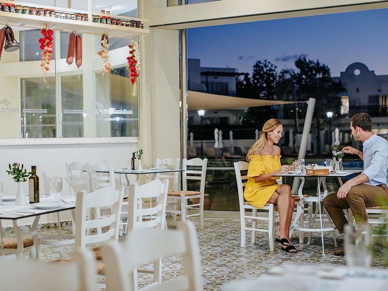 Hotel Louis Paphos Breeze 4 star plus
