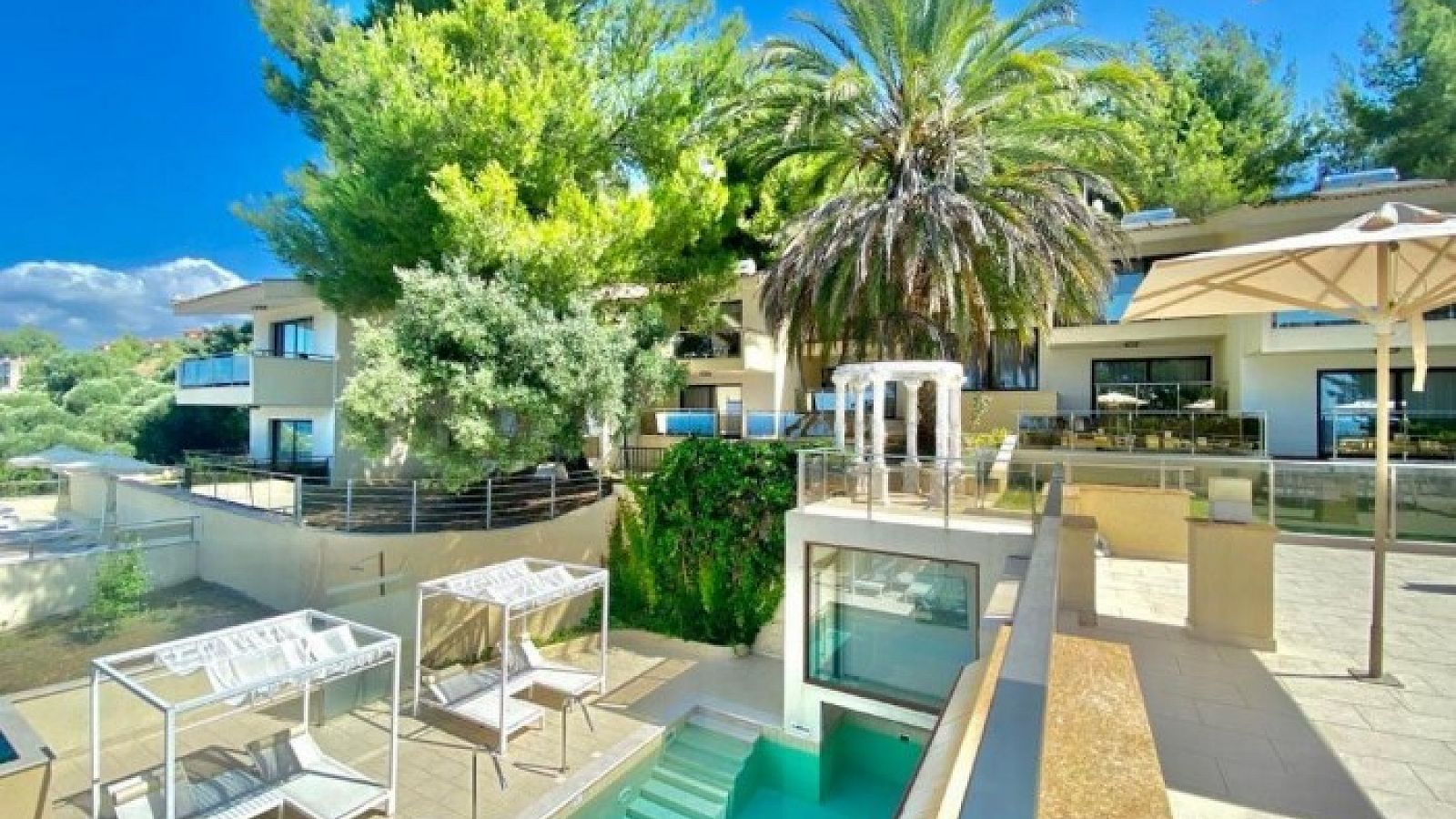 Hotel RAHONI CRONWELL HOTEL