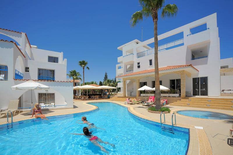 Hotel Petrosana Hotel Apts