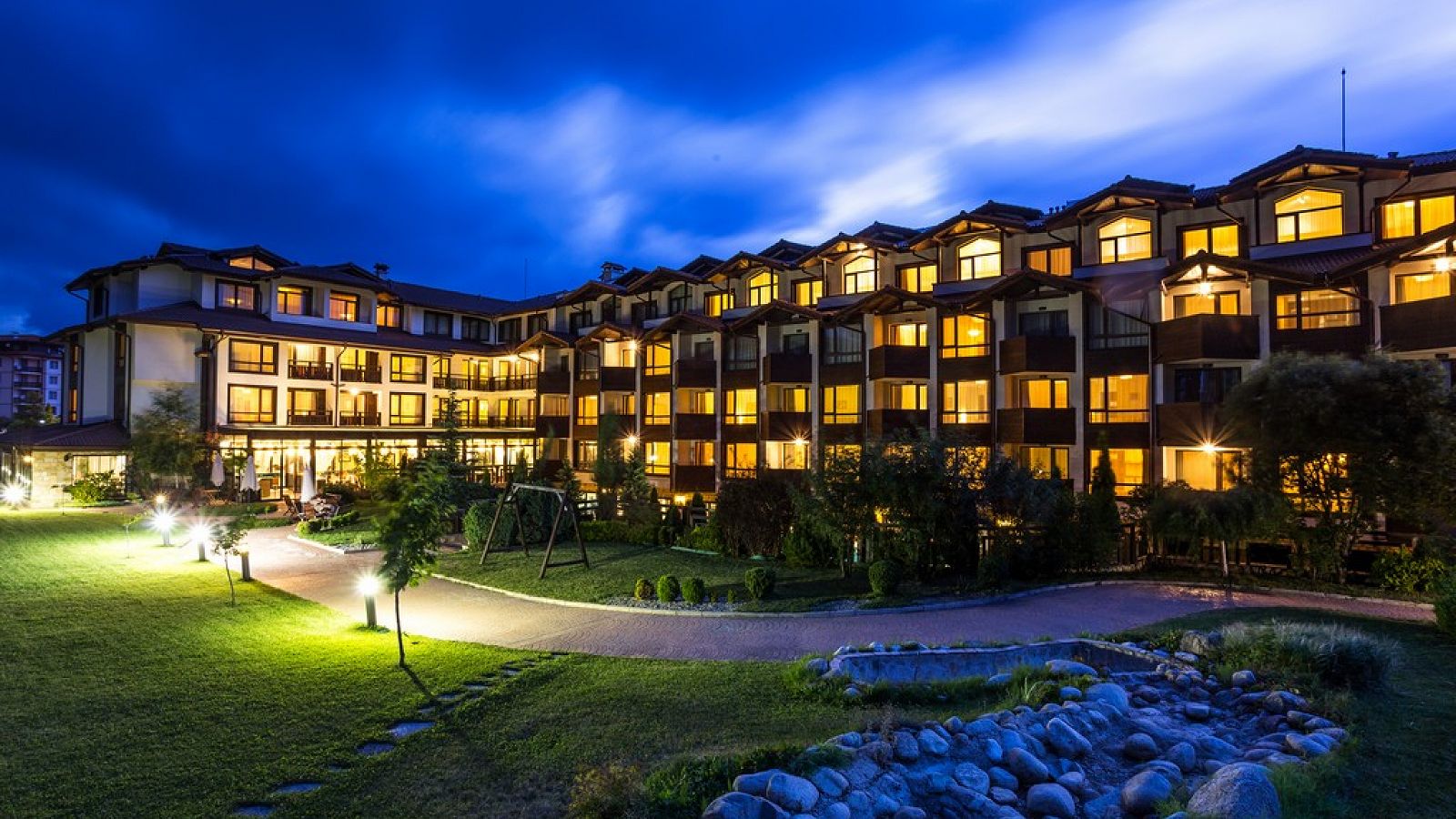 Hotel PERUN LODGE
