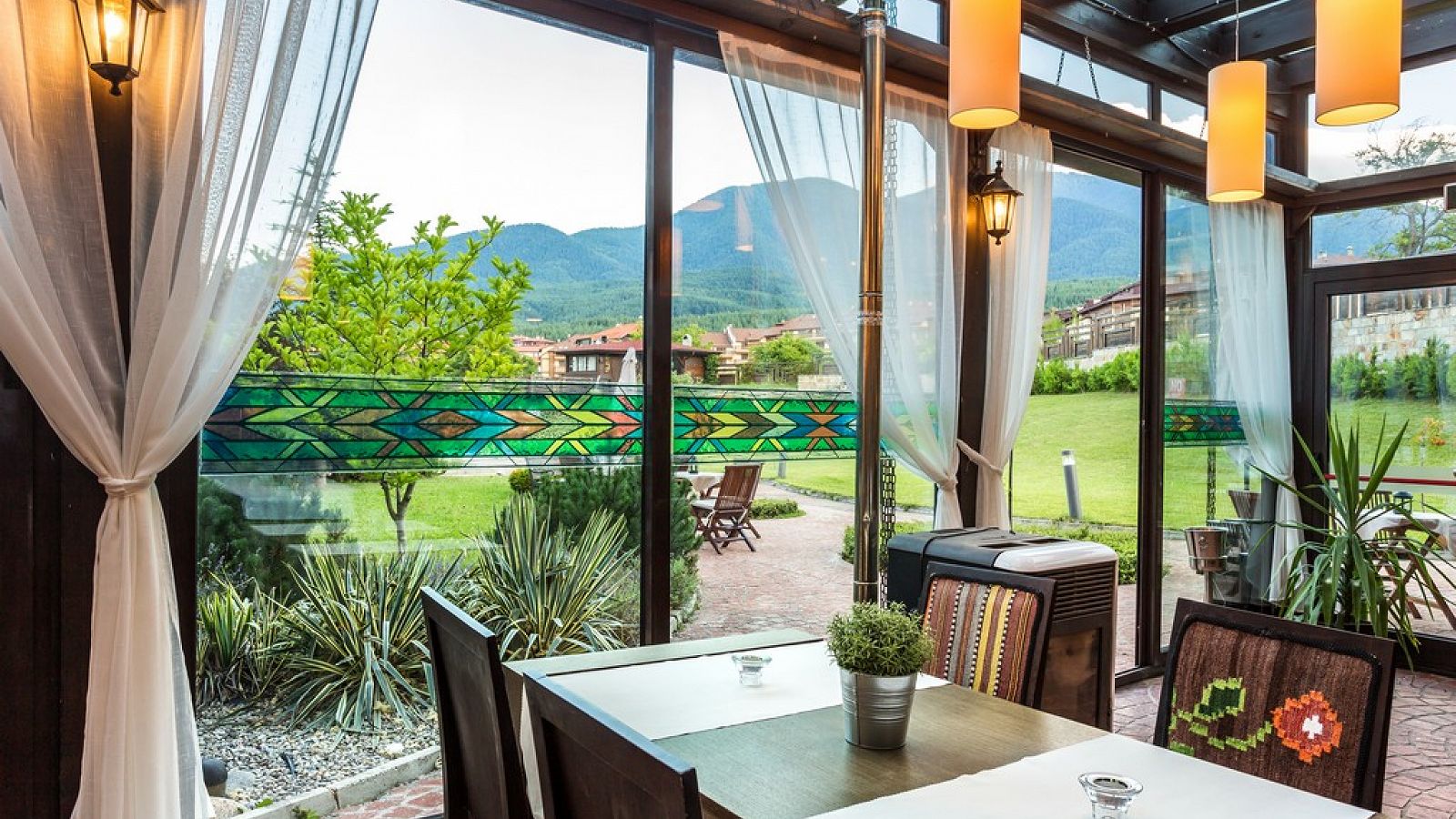 Hotel PERUN LODGE