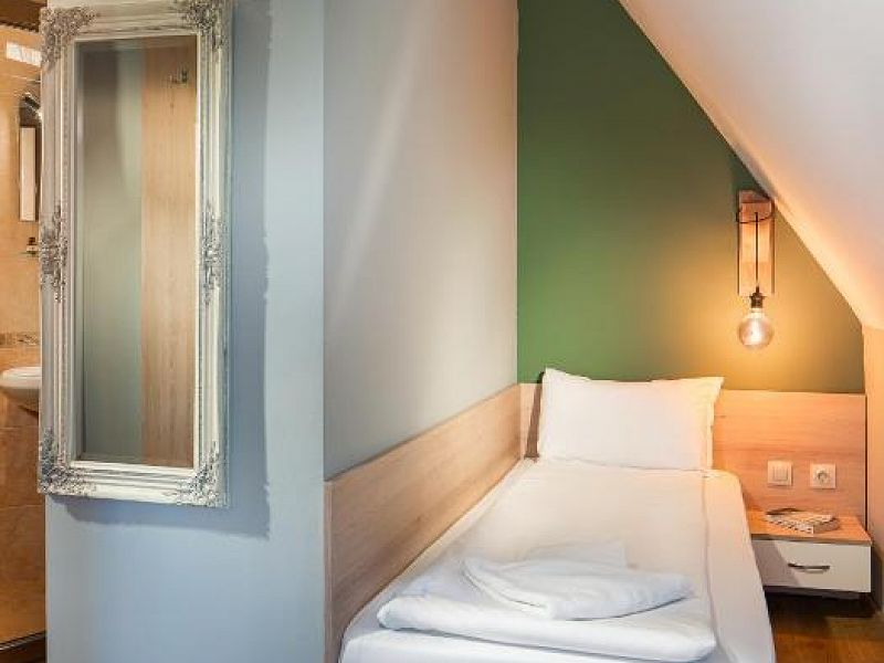 Hotel FORESTIA ( EX. MOURA BOUTIQUE & SPA HOTEL)