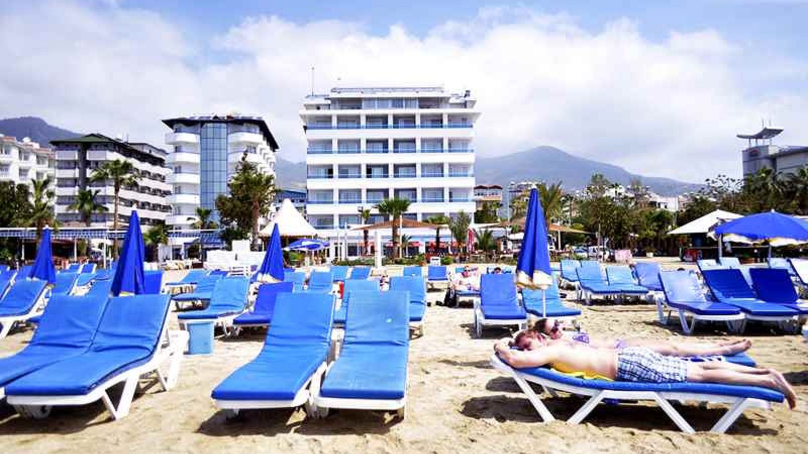 Hotel AZAK BEACH HOTEL