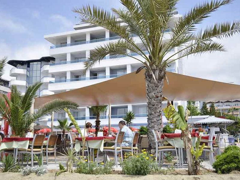 Hotel AZAK BEACH HOTEL