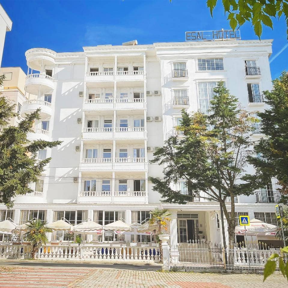 Hotel Esal