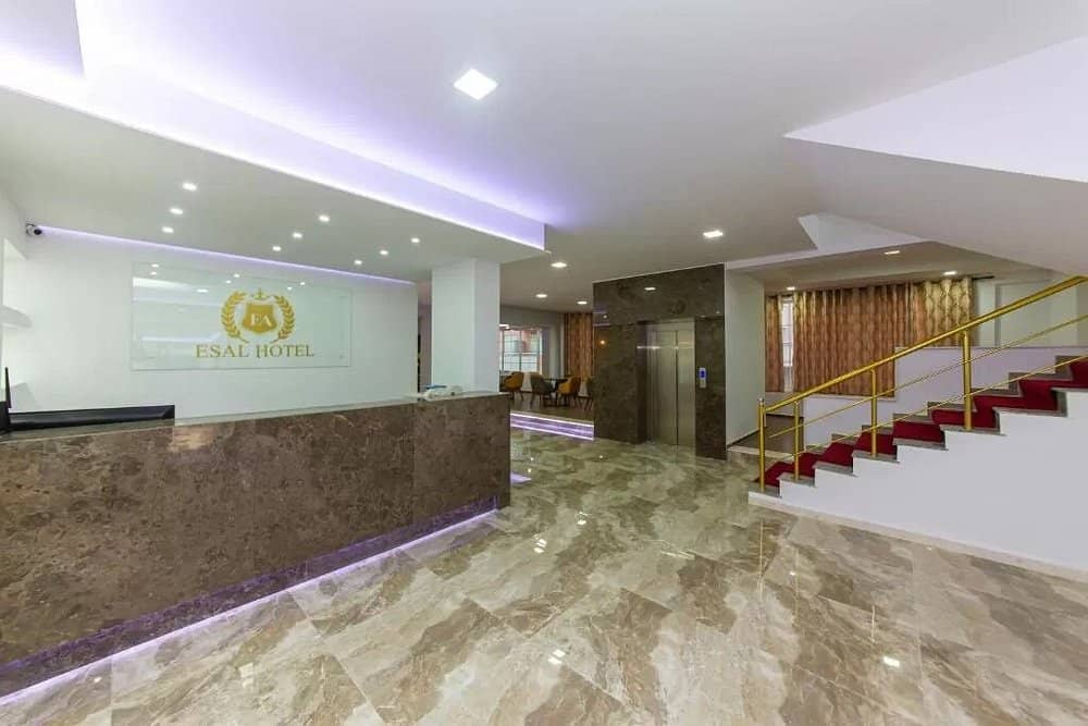 Hotel Esal