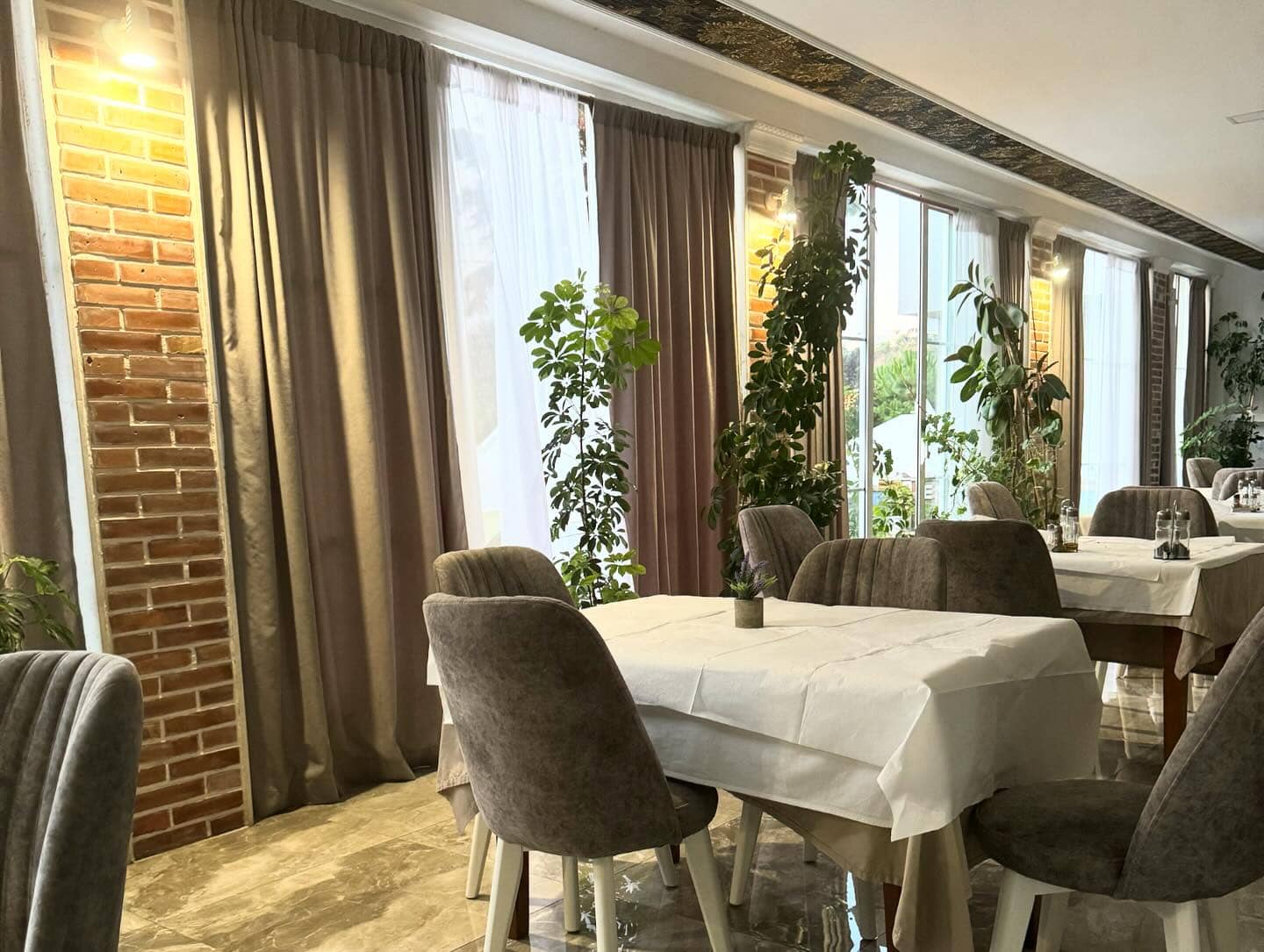 Hotel Esal