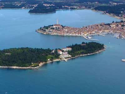 Plaža otok Katarina, Rovinj, Turistički vodič za odmor i ljetovanje – Rovinj, Istra